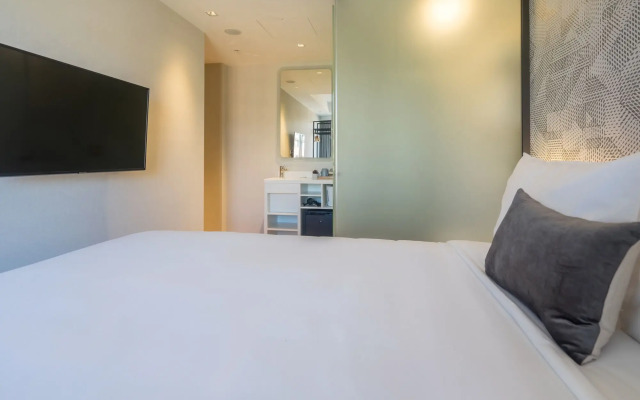 Kith Hotel