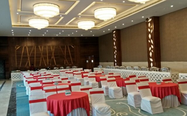 Hotel Saffron Crest