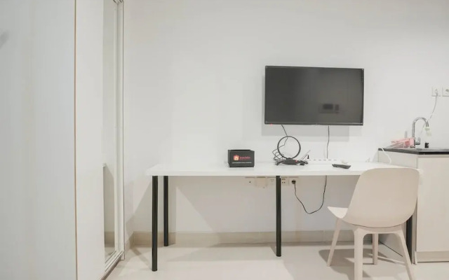 Gorgeous And Cozy Studio At West Vista Apartment