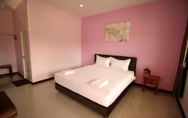 Khaohom Resort