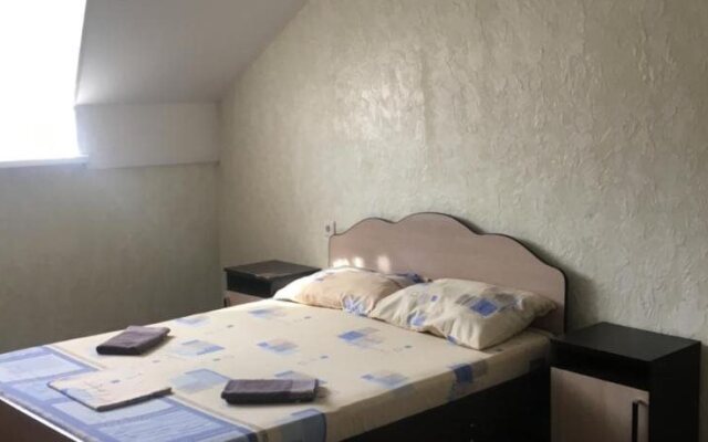 Hotel Tri Bogatyrya