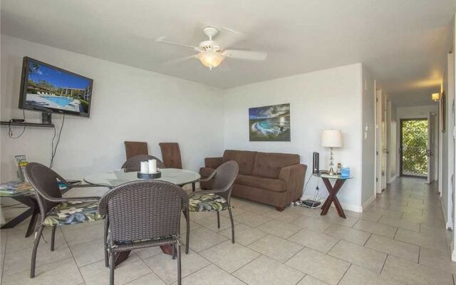 Maui Parkshore 306 - 2 Br Condo