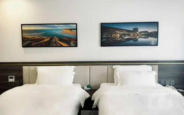 Luxury Phoenix Hotel