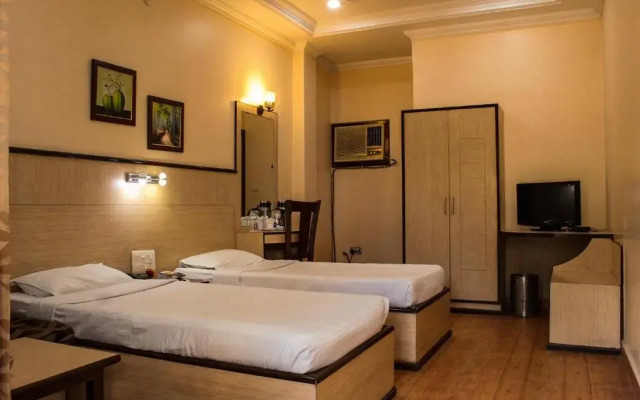 Hotel Prayag Inn