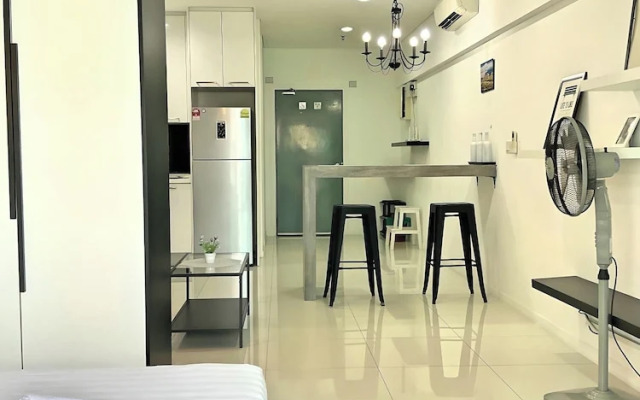 Summer suites klcc By Regal Homes