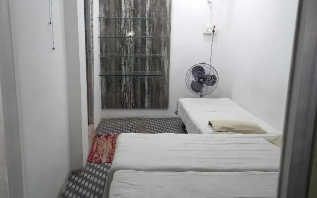 OYO HOME 93217 Atithi Geust House