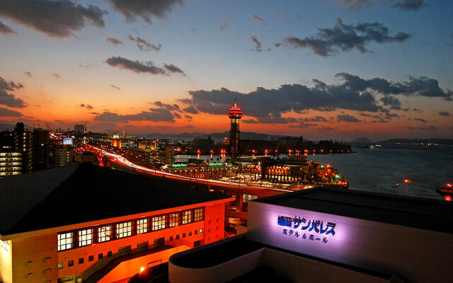 Fukuoka Sunpalace Hotel & Hall