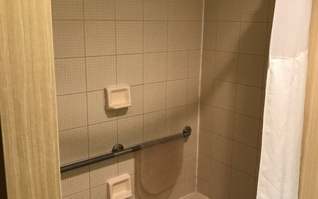 Nichols Village Hotel and Spa