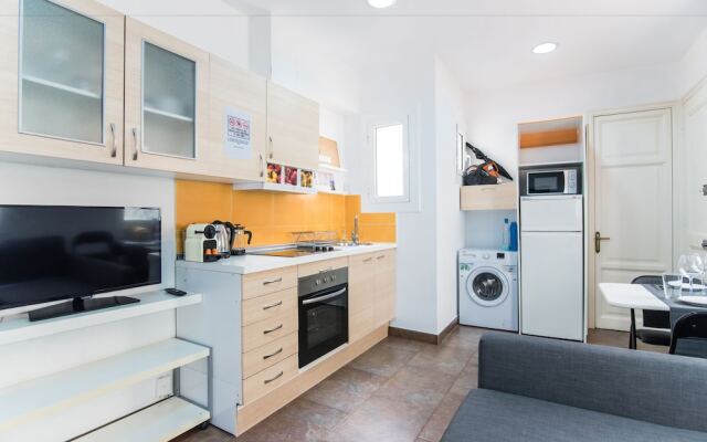 2B Apartment 5 Mins From Sagrada Familia