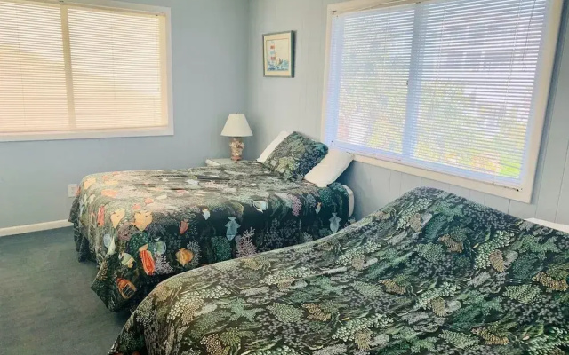 Westside- 3 Bedroom Home by RedAwning