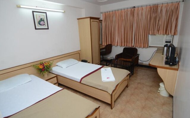 Hotel Kirti