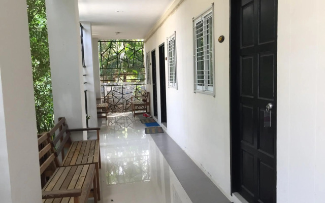 Villa Rayonghouse
