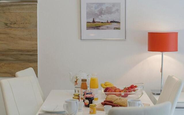 Les Belles, Haus Davide, FW Exclusive, Whg 7