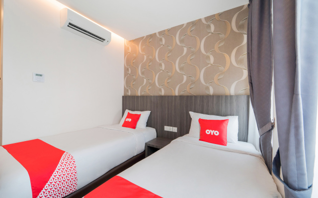 OYO 89386 Stay 365 Hotel