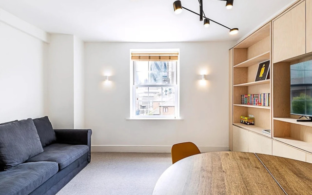 Stylish East London Flat Near Spitalfields Market