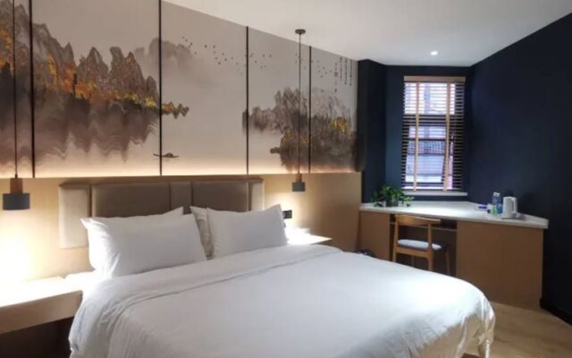 Xixia Guose Tianxiang Riverbank Hotel (Times Square - Music Fountain Branch)