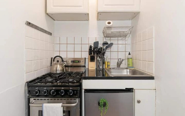 Lovely 2 Bedroom Cozy Monthly Apartment, New York