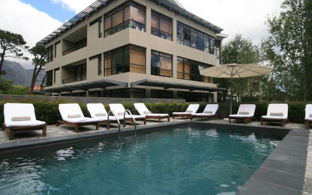 Three Bedroom Apartment in Camps Bay