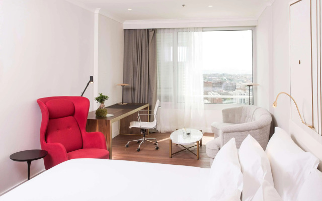 NH Collection Madrid Eurobuilding