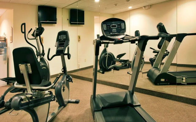 Holiday Inn Express Hotel & Suites Brooksville-I-75