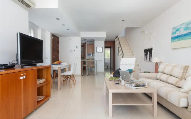 Villa Violeta for 8 with swimming pool and beach views - Villas_and_Bungalows in Alcudia - Photo 5