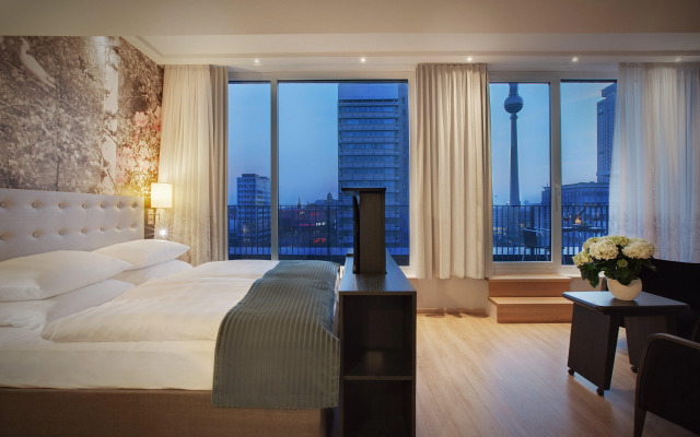 Premier Inn Berlin Alexanderplatz Hotel