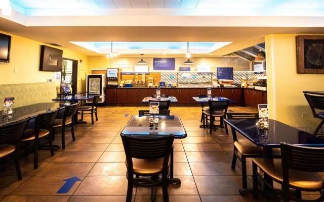 Holiday Inn Express Hotel & Suites Berkeley by IHG