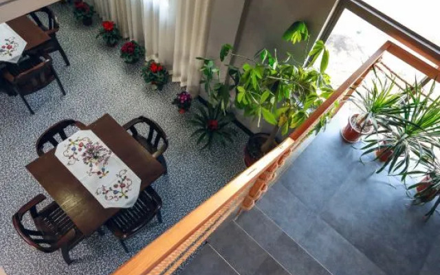 Jinyun Quyue Qingge Homestay (Xiandu Scenic Area)