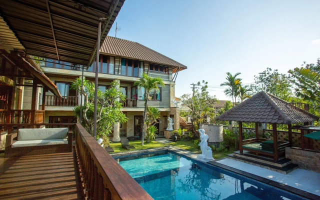Dynasty Estate