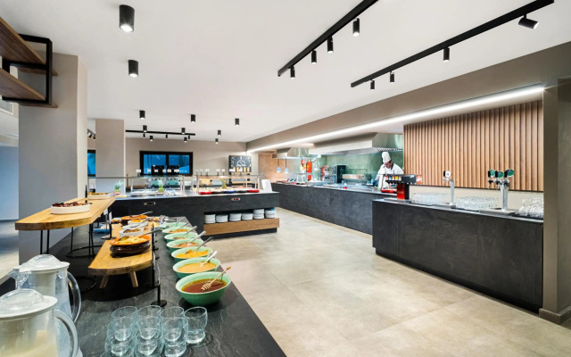 Harmony E Rock Hotel