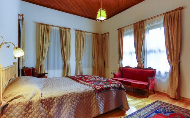 Atelya Art Hotel