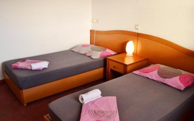 Youth Hostel Ferijalac