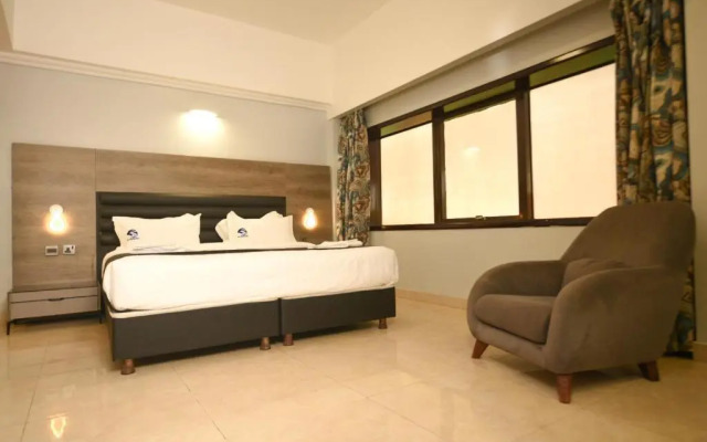 Hotel & Resort Golden Marina Yanbu  فندق ومنتجع جولدن مارينا ينبع إدارة وتشغيل شركة منتجع المرسى الذهبي