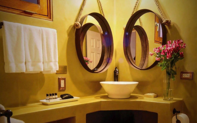 La Isabela Suites