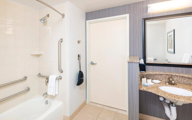 Courtyard by Marriott Phoenix North/Happy Valley