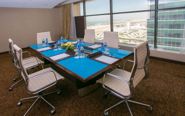 Mercure Dubai Barsha Heights Hotel Suites And Apartments
