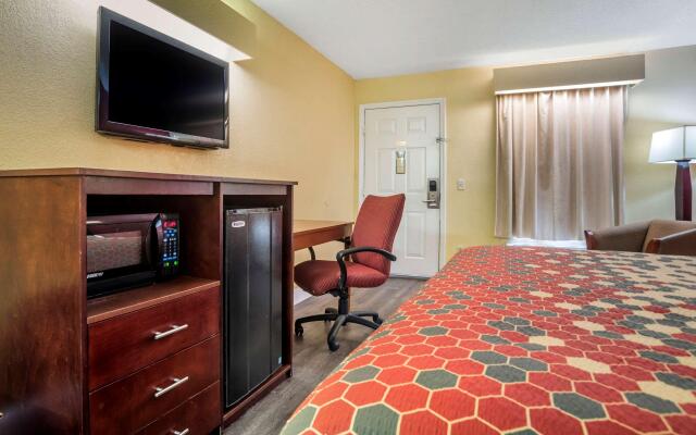 Econolodge Tupelo