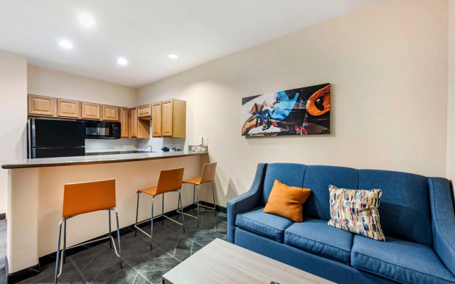 Best Western Lubbock West Inn & Suites