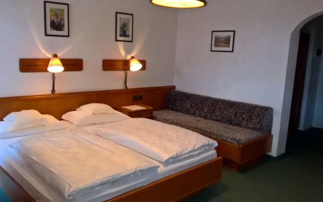 Hotel Rodes
