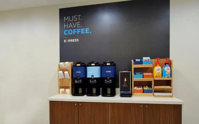 Holiday Inn Express Hamilton Upper James by IHG