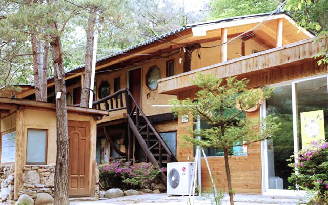 Yeongwol Muksan Guan Pension