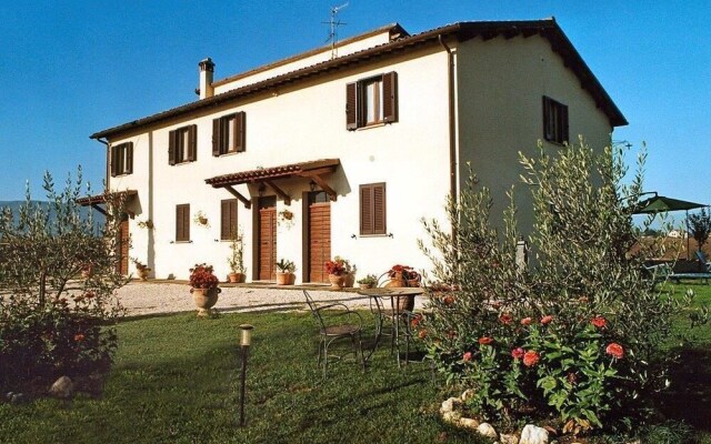 The Sunflower Apartment in a Farmhouse