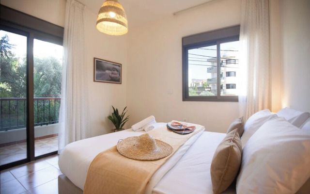 Akl - Chic Apts & Balconies in Batroun