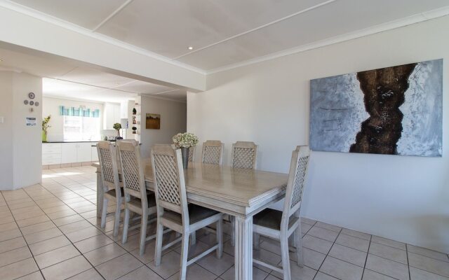 Dockside Guest House