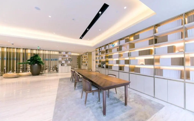 Ji Hotel (Shanghai Hongqiao Airport Qixin Road)