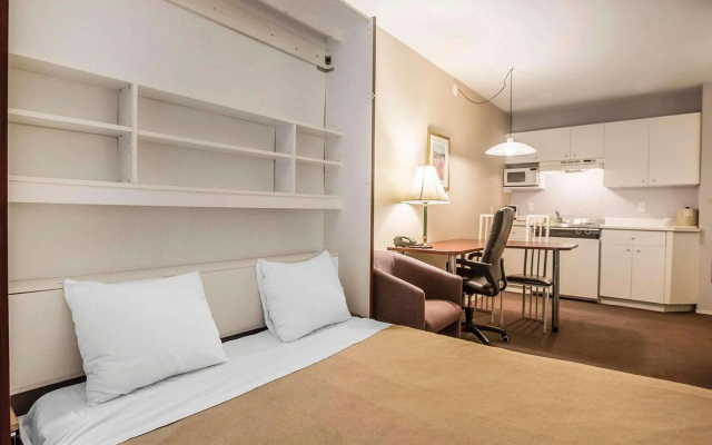 Quality Suites