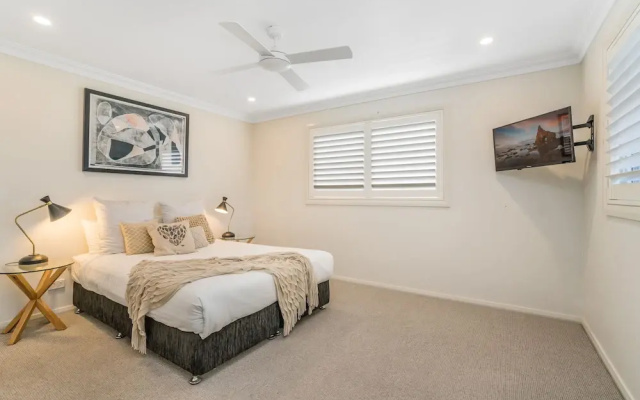 Newcastle Short Stay Apartments - Adamstown Townhouses