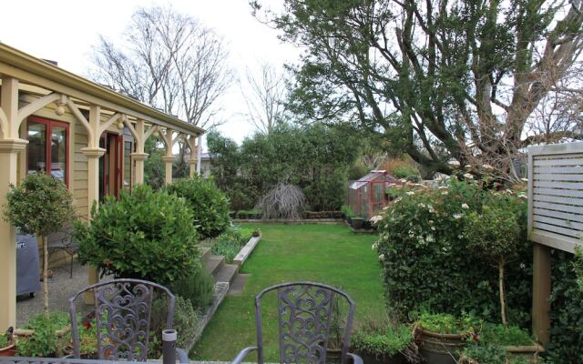 Villa Rouge B&B