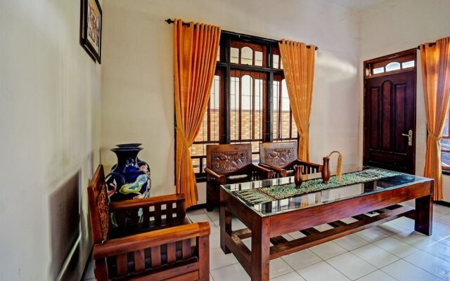 OYO Life 92785 Wisma Trubus  Syariah