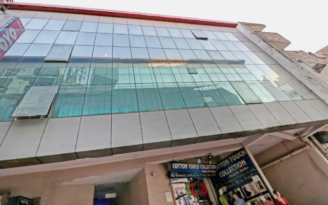OYO 696 Hotel Euro Star International